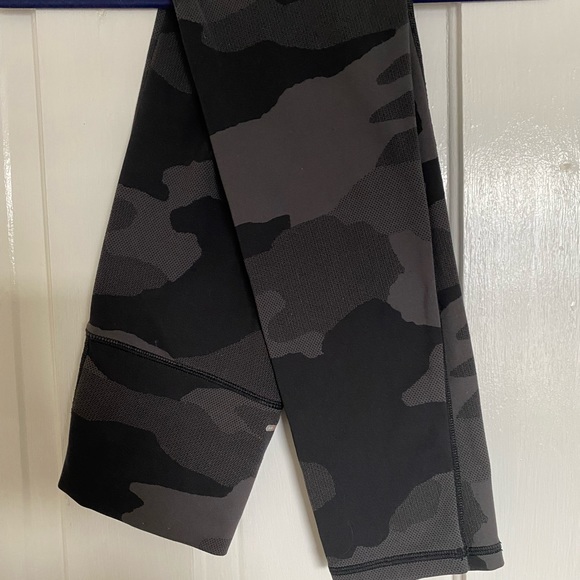 aerie Pants - Aerie Gray Camo Legging